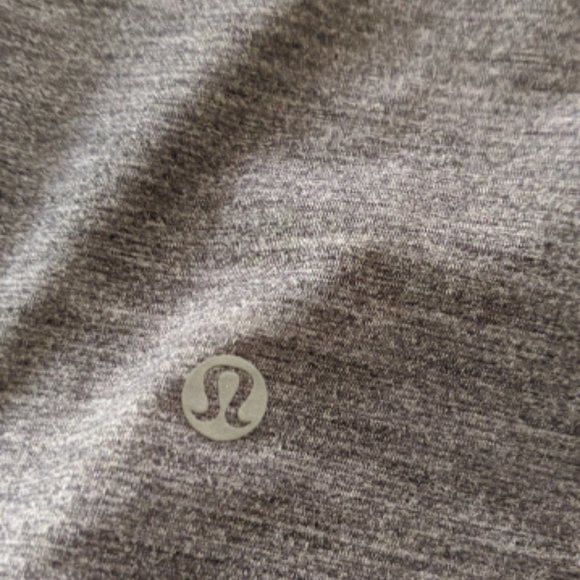 Lululemon Tank Size 4 - Picture 4 of 4